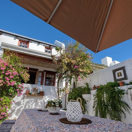 Smugglers' Bnb Патерностер Экстерьер фото